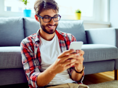 Cep Telefonundan Para Kazanmanın En Sıra Dışı Şekli