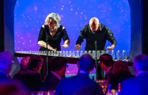 Çay Bardağıyla Çaykovski Çalınabilir